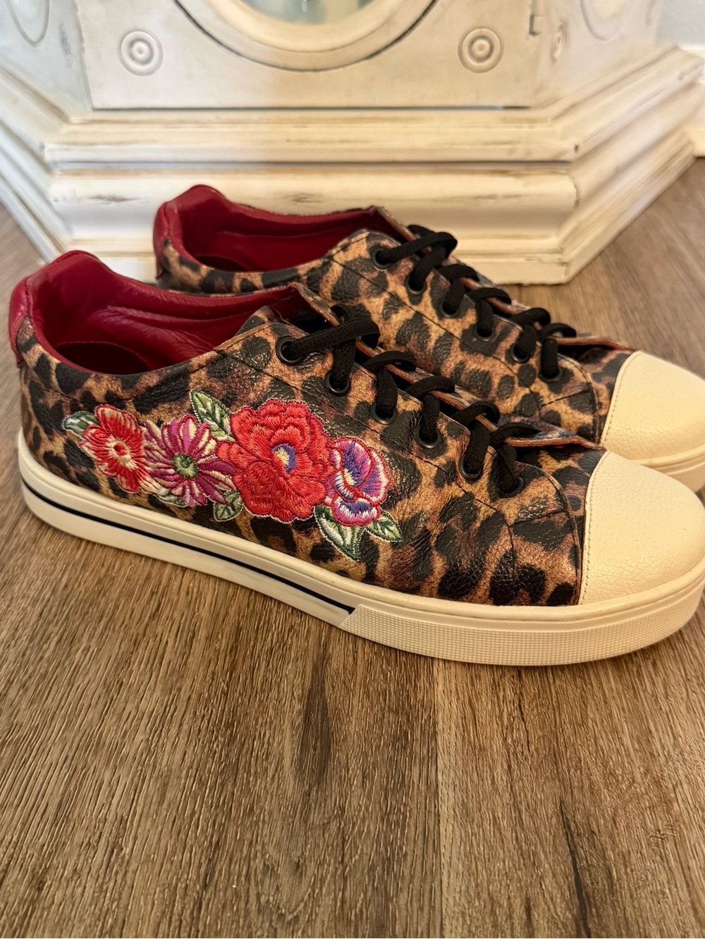 Brighton Leather Sneakers Garden Spots Leopard Print Floral Embroidered Size 8